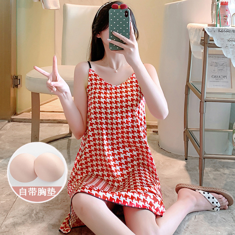 Una variedad de pijamas de verano giratorio cojín de pecho de seda simulada vestido de cinturón sexy pijamas de flores y hierbas dibujos animados ropa para el hogar