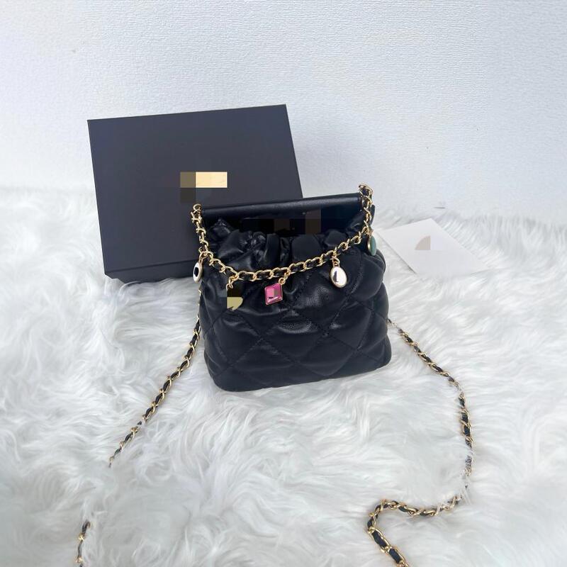 Vintage European and American Style Large Capacity Quilted Chain Tote Shoulder Crossbody Bucket Bag