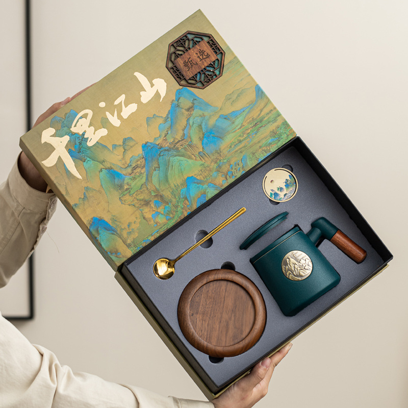 Taza de cerámica en relieve medalla de bronce con tapa caja de regalo taza de café taza de agua empresa regalo de mano tallado logotipo