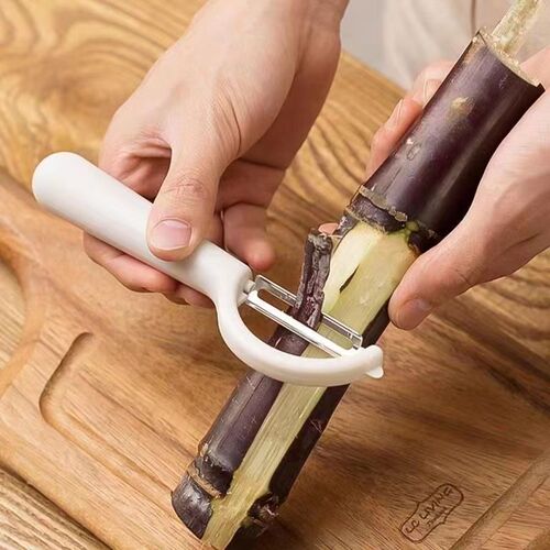 P-type peeling knife stainless steel peeler peeling fruit knife multifunctional potato planer melon planer sugar cane peeler