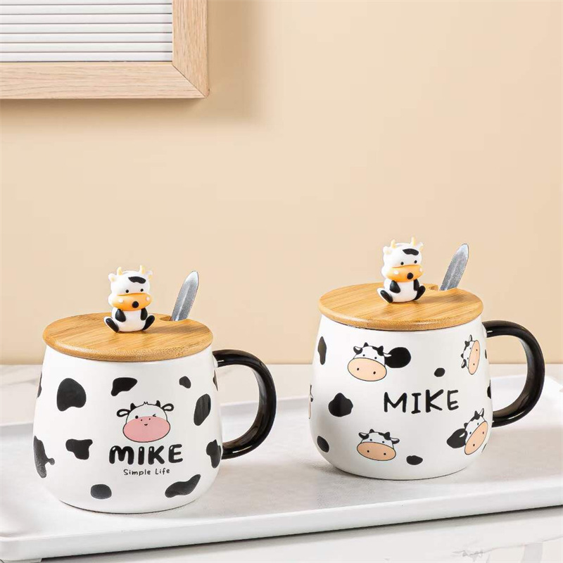 High-Appearance Ceramic Cow Mug with Lid and Spoon, Creative and Cute Couple's Water Cup, Office Breakfast Cup, Souvenir Gift High-Appearance Ceramic Cow Mug with Lid and Spoon, Creative and Cute Couple's Water Cup, Office Breakfast Cup, Souvenir Gift