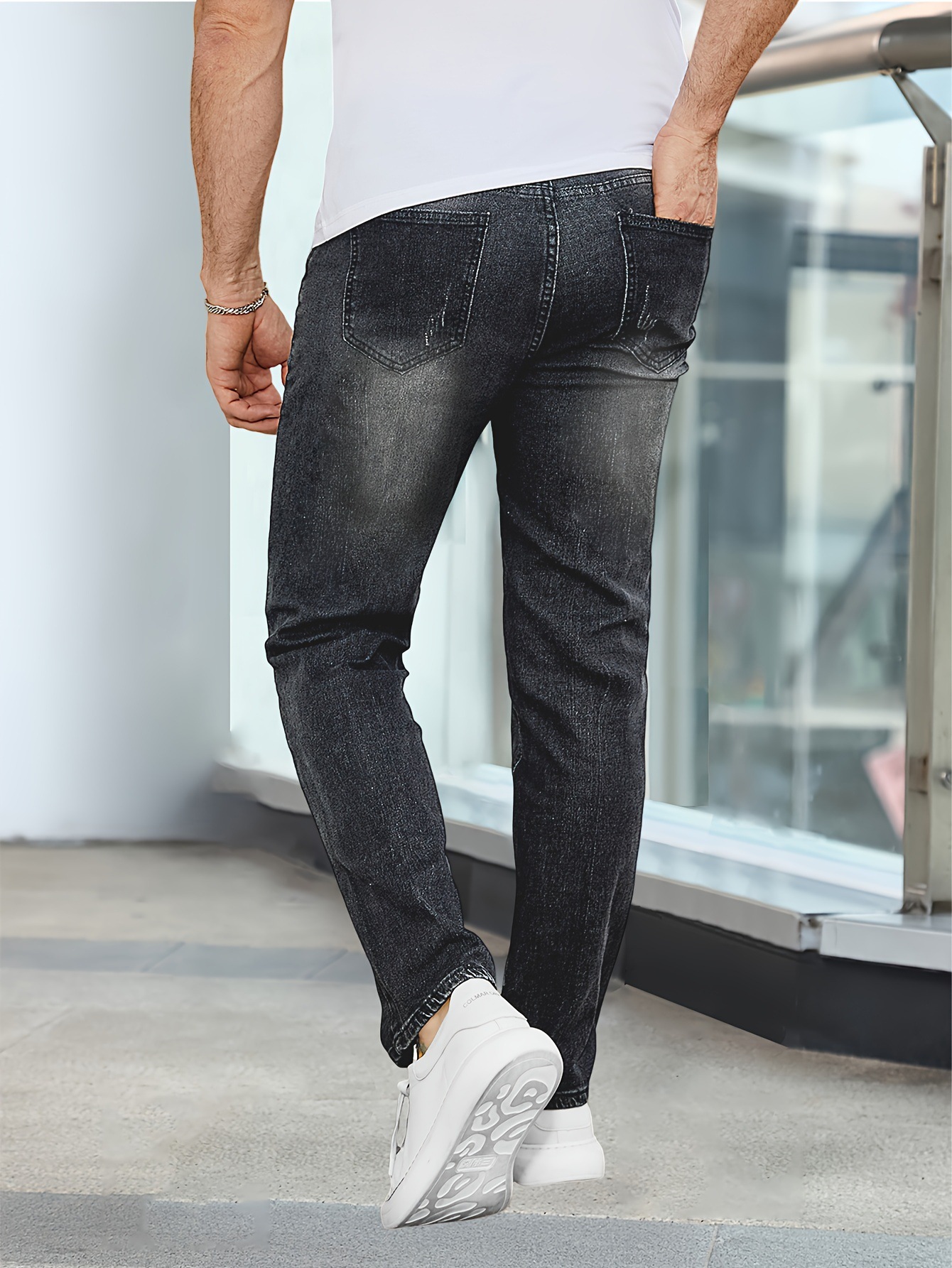 Men's Slim Fit Stretch Denim Jeans In Black For Everyday Wear_voghion.com