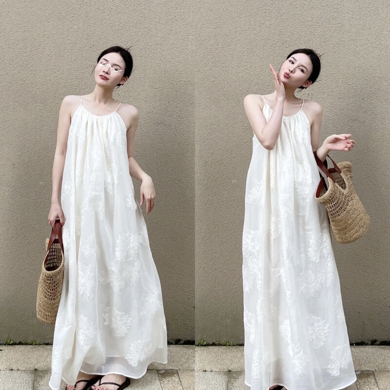Cool Classical Relaxed New Chinoiserie Stereo Embroidery & Ramie Flowing Suspender Dress