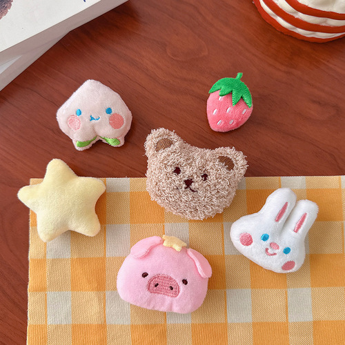 Cartoon cute plush brooch, rabbit pin, accessories, doll accessories, clothes, bags, hanging accessories, wholesale