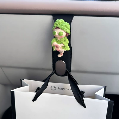 Car co-pilot glove box hook front multi-function storage artifact car small hook cartoon girl (Other Automotive Interior Supplies) - black-hook-cross-legged-girl