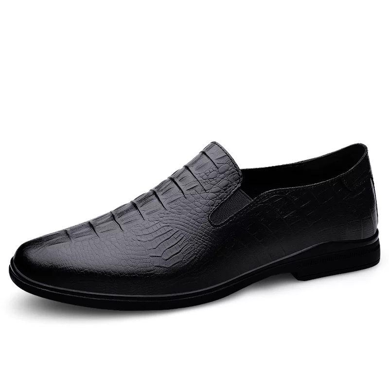 Men's shoes for leather shoes, fashionable casual footwear, trend of season, crocodile print