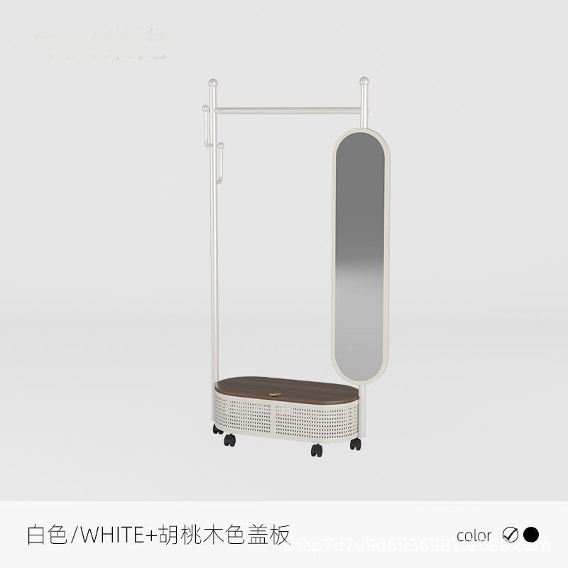 밀크 화이트 + 호두