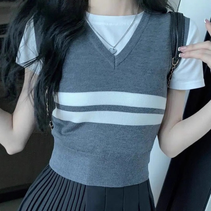 College Style Contrasting Color Layered Knitwear Vest for Women Summer American Sleeveless Outer V Neck Vest Thin Top College Style Contrasting Color Layered Knitwear Vest for Women Summer American Sleeveless Outer V Neck Vest Thin Top