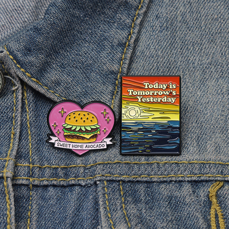 Streetwear Pin Letter Hamburger Alloy Stoving Varnish Unisex Brooches display picture 7