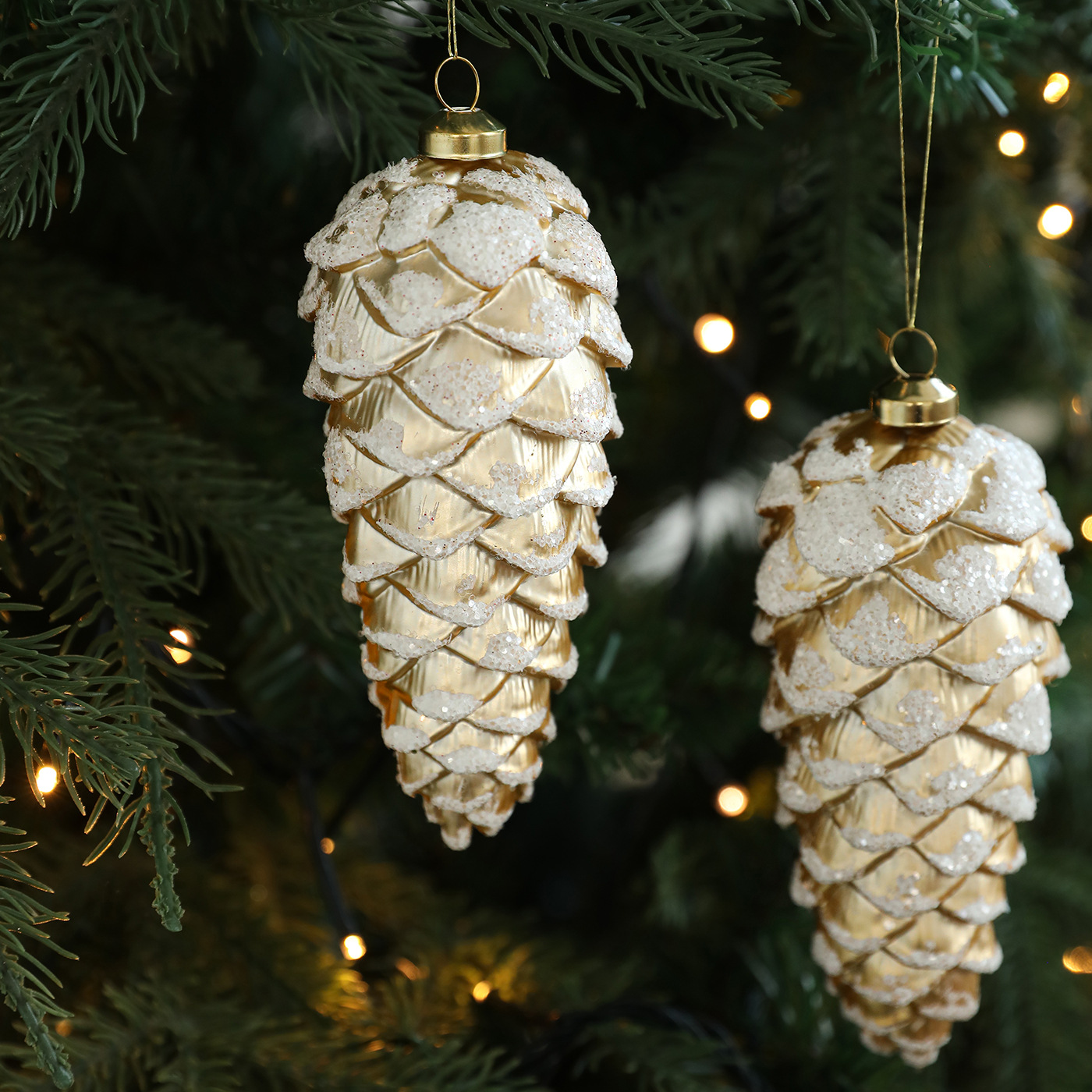 Plástico transfronterizo de alta calidad retro oro y plata pinos y nueces en caja de árbol de Navidad colgante decoración de decoración colgante