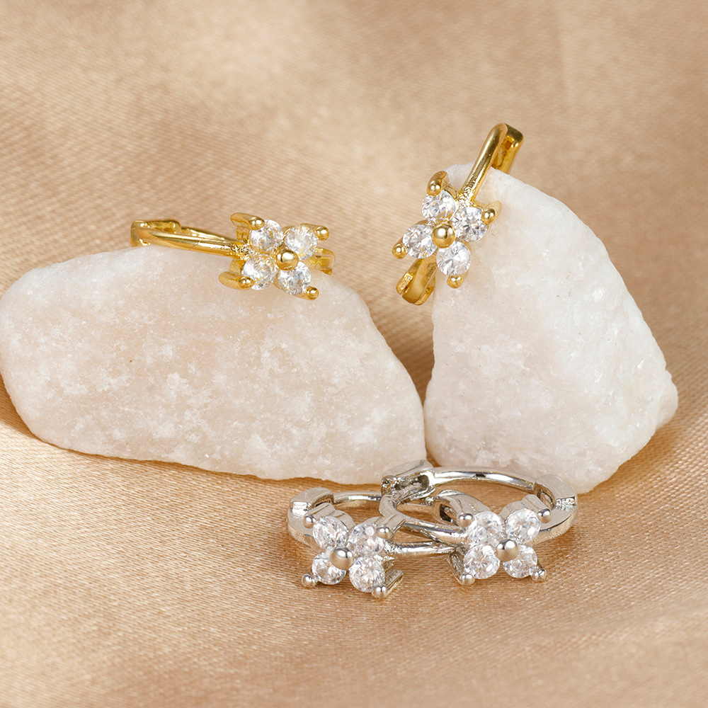 1 Pair Quantity 1 Pair Ig Style Shiny Flower Plating Inlay Copper Zircon 18k Gold Plated Earrings