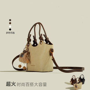 Spring and Summer Simple Large Capacity Commuting Underarm Bag Women's Bag 2025 New Tote Bag All-match Shoulder Bag Oil Wax Leather Korean Style