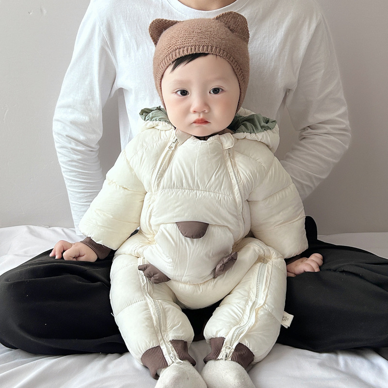Ropa de invierno para bebés de un mes pequeño, ropa de invierno para bebés con algodón engrosado, ropa de camiseta para bebés lindos y cálidos, ropa de trepa
