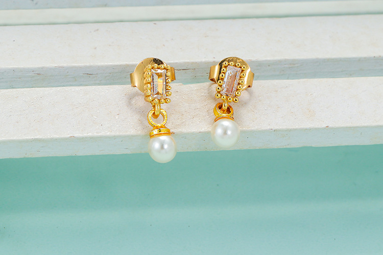 Housewarming, Anniversary, Business, Wedding, Travel, Birthday, Festival Occasion Copper Material Korean Style Vintage Pearl Earrings Simple Personality Long Fringe Earrings Fashion Copper-plated Gold Zircon Earrings In Stock