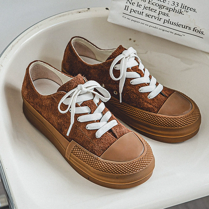 Весенние НОВЫЕ кроссовки с круглым носком, мужские замшевые вамп, повседневная обувь на платформе из натуральной кожи, нишевые мужские туфли для досок в студенческом стиле