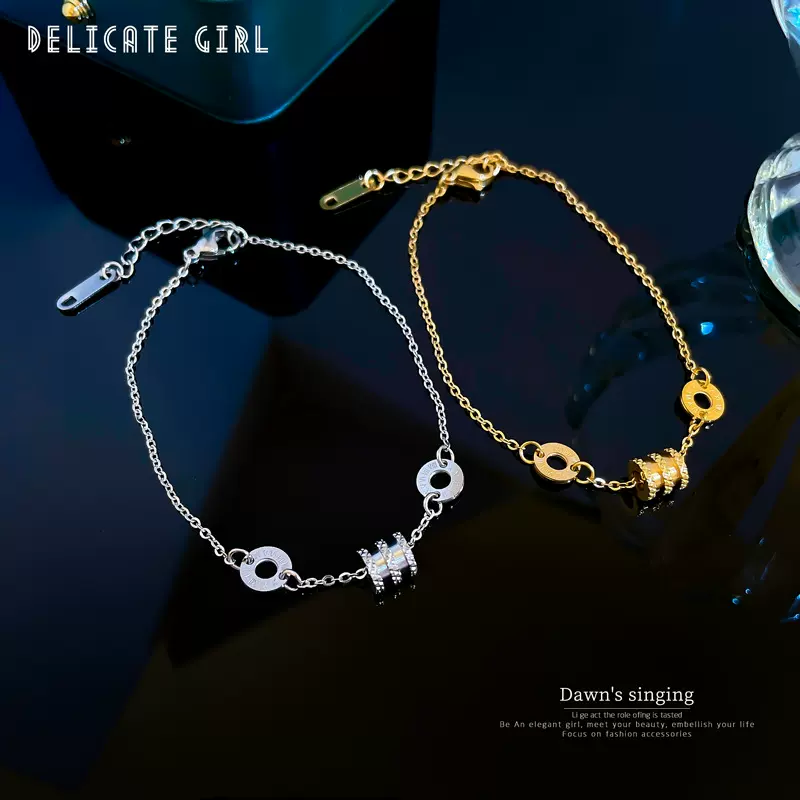 【通体钛钢】东大门个性圆片小蛮腰字母链条手链女网红复古闺蜜