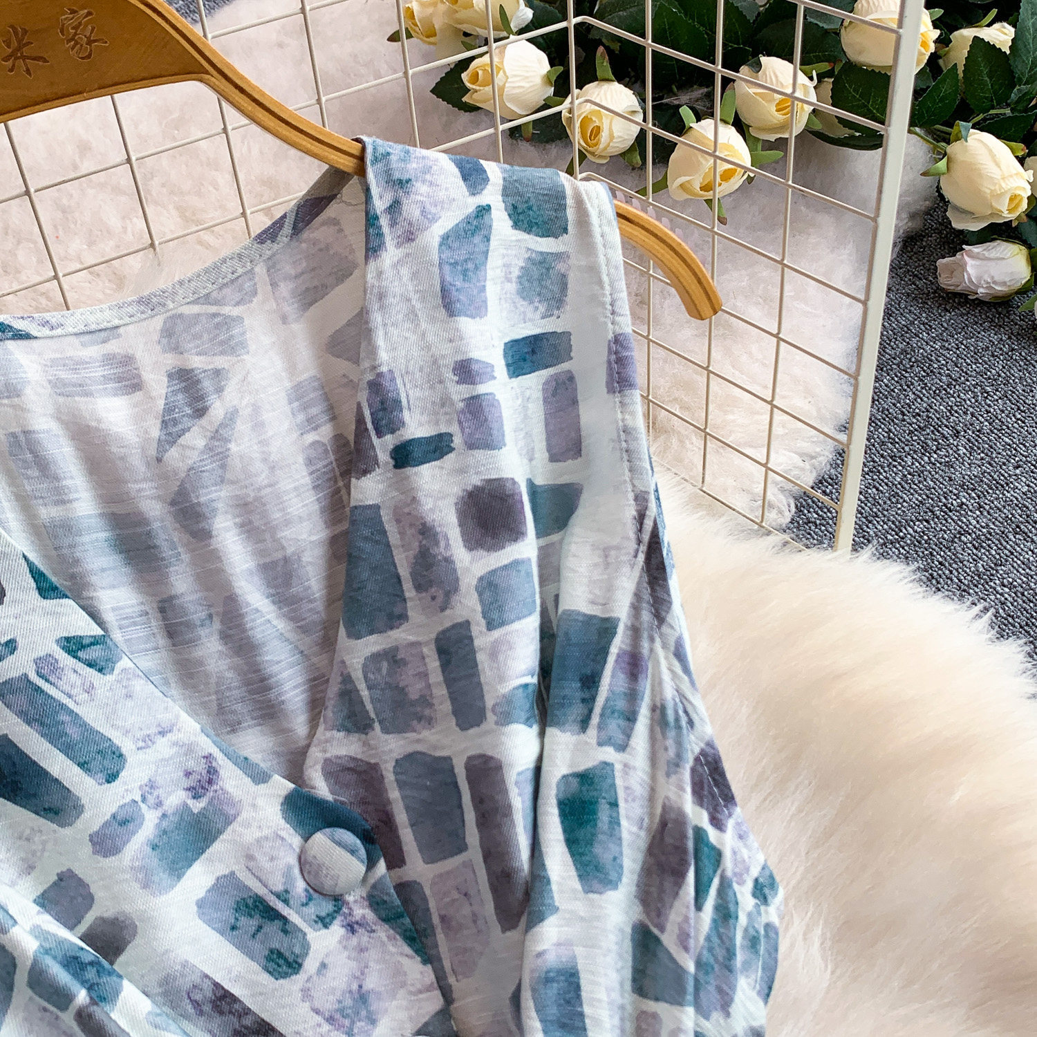 Women's French Style Geometric Print Dress V Neck Sleeveless Slimming A-Line Long Dress Sophisticated Tie Waist Summer Style_ecoleips.com