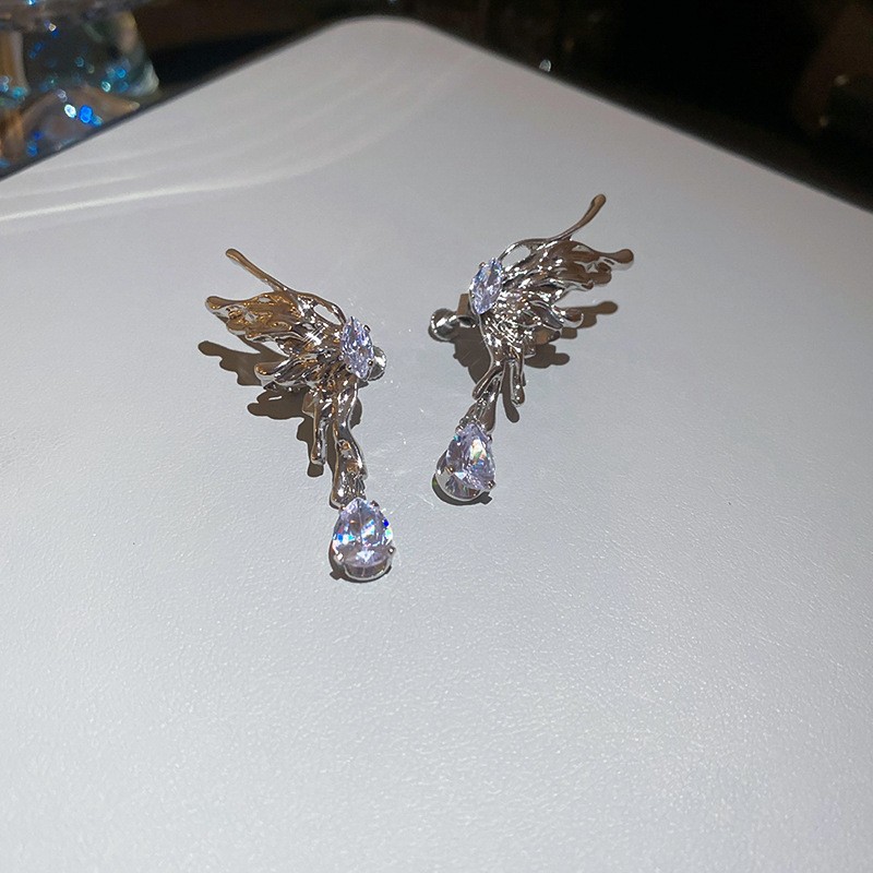 Pendientes de pinza de oreja de perla de temperamento de lujo ligero francés