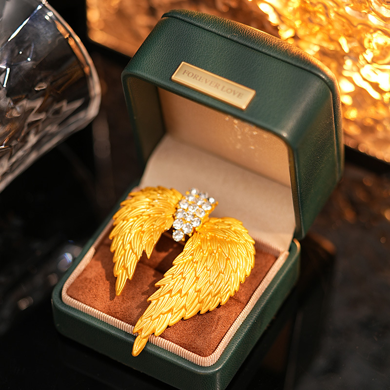 Spilla a forma di ala di piuma, spilla medievale placcata in oro spesso_voghion.com