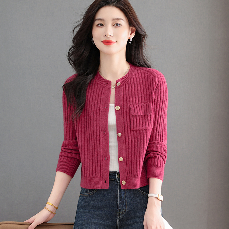 Minimalist Style Wool Cardigan for Women, Round Neck Knit Sweater, Short Sweater Coat, Slim Fit Chic Top