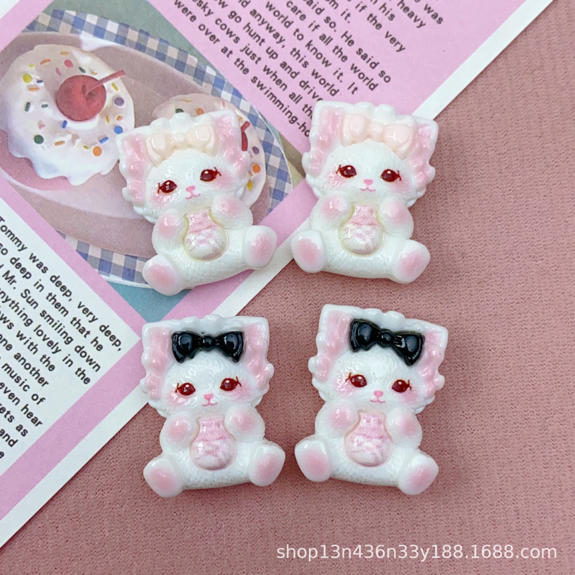 かわいい抱っこ瓶子猫diyシミュレーション樹脂部品携帯ケース手作りヘアピンアクセサリー材料