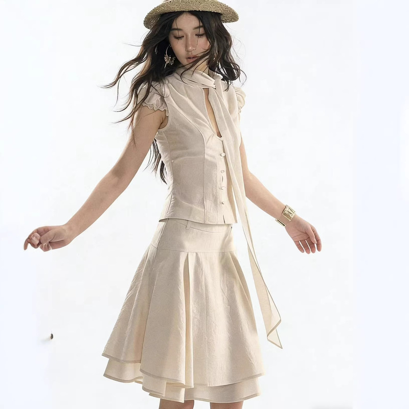 Redbling Original Design Sweet Style Chiffon Suit Slim Fit Short-Sleeved Top Paired with Skirt Two-Piece Set for Women Redbling Original Design Sweet Style Chiffon Suit Slim Fit Short-Sleeved Top Paired with Skirt Two-Piece Set for Women