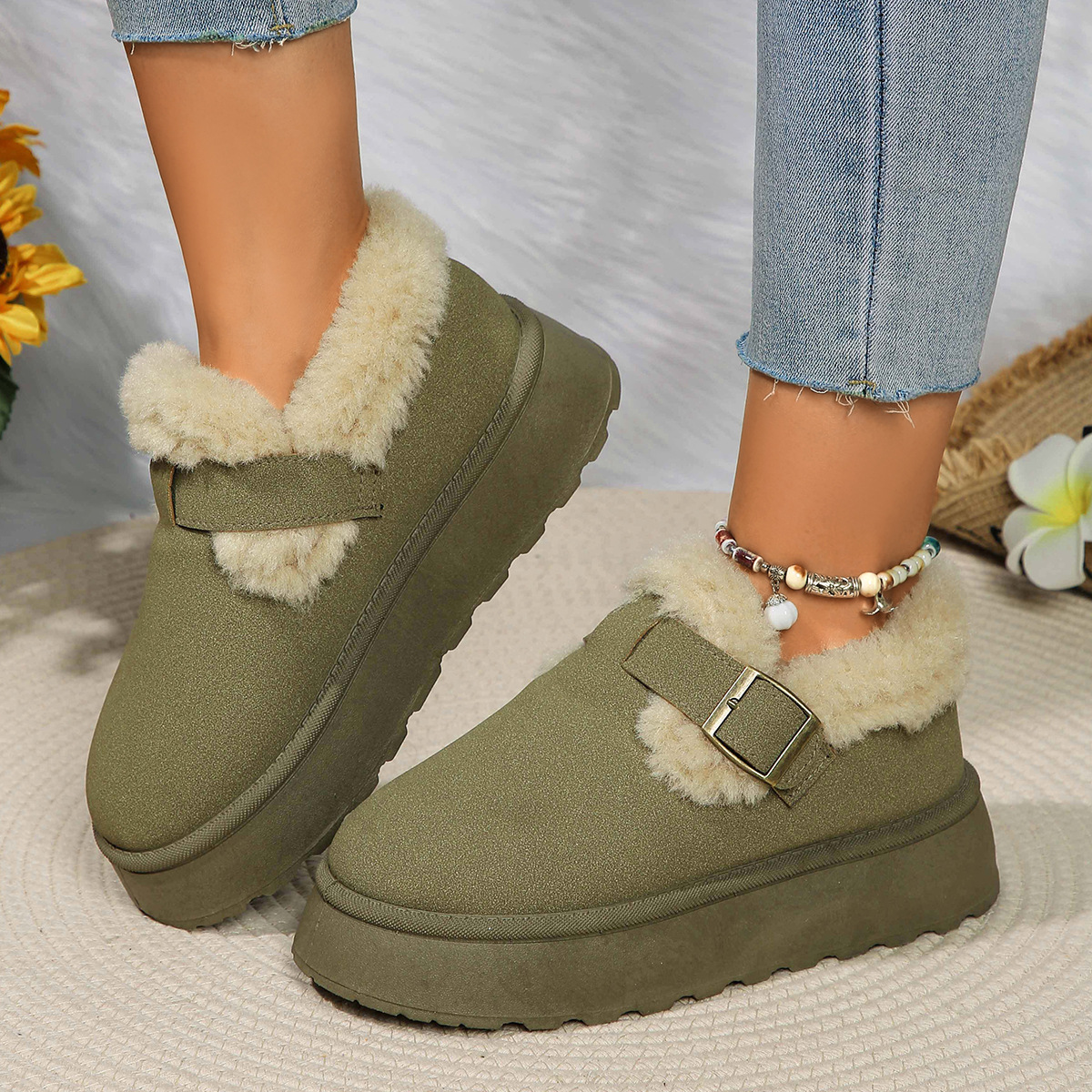 Muffin thick sole woolen shoes winter new wear round head warm and fluffy fashion casual cotton shoes_viptrois.com