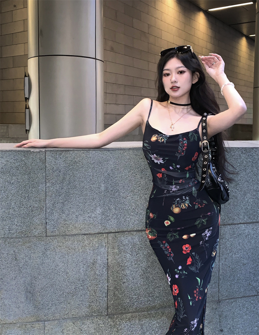 F6414 560K ÁO HAI DÂY NỮ SHETDT PHỤC CỔ CỔ ĐIỂN HỌA TIẾT HOA HAI DÂY HỞ VAI TRÔNG TRẺ HƠN TUỔI THỜI TRANG NỮ G01 SẢN PHẨM MỚI