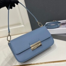 �羳F���¿�ţƤҸ�°��r������μ�б����ٴ����eС�����д���