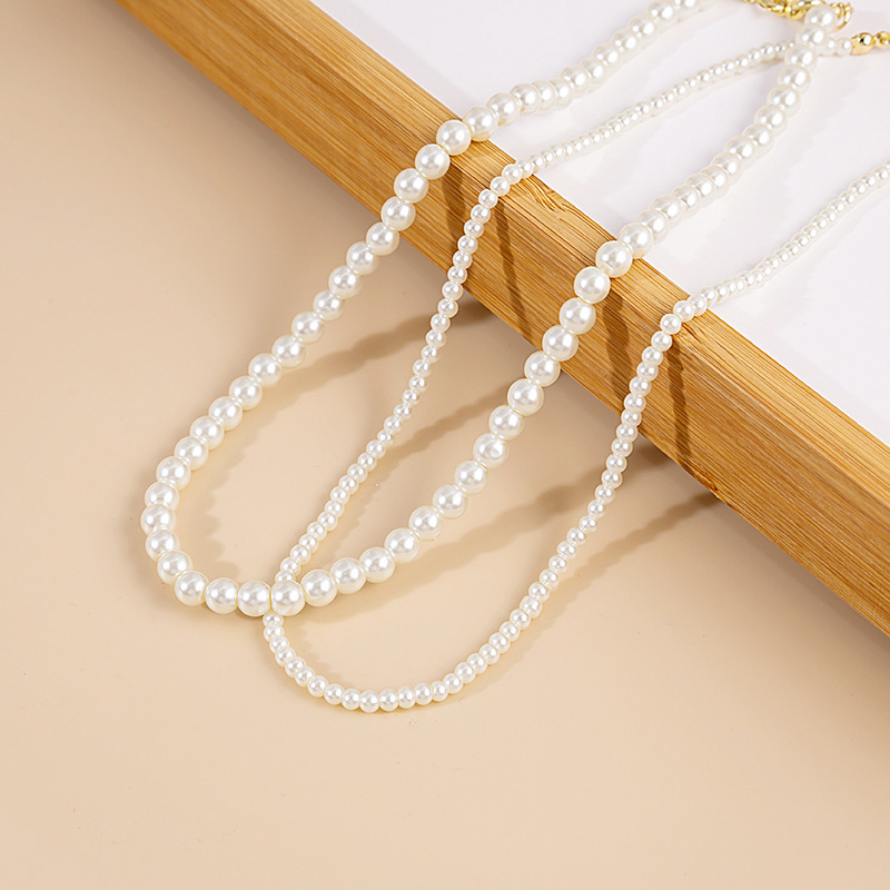 Fashion Retro Freshwater Pearl Double Layer Simple Necklace display picture 3