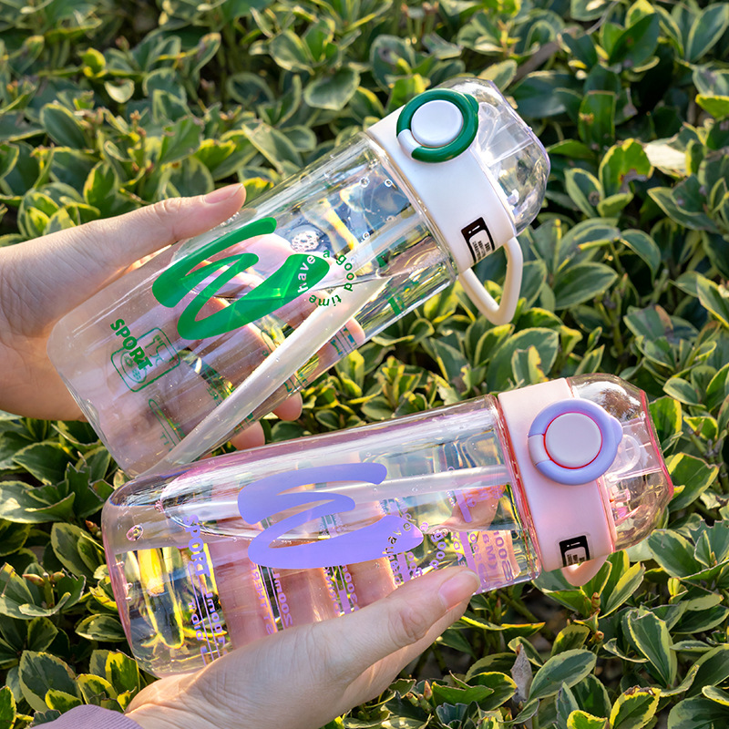 Tongtong deportes estudiante taza de agua niños escuela taza de plástico taza espacio 600ml portátil creativo paja al aire libre