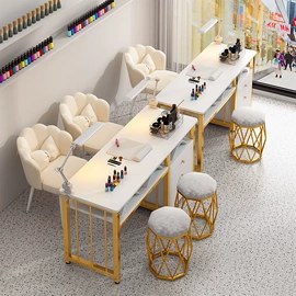 电脑桌;床头柜;桌类、茶几