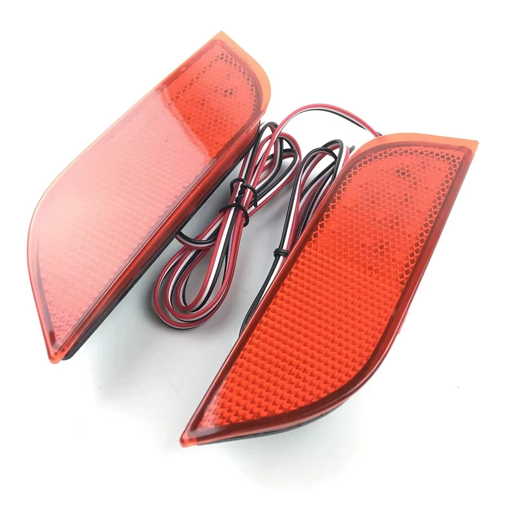 Подходит для 2008 Subaru Impreza WRX STI красно-белый дымчатый светодиодный задний бампер