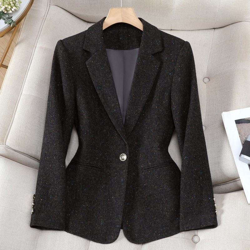 Elegant Women's Blazer 2026 New Autumn Slim Fit Commuting Professional Wear Stylish Petite Suit Top