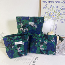 新款化妆包女随身便携式大容量外出旅行口红零钱洗漱收纳包护照包