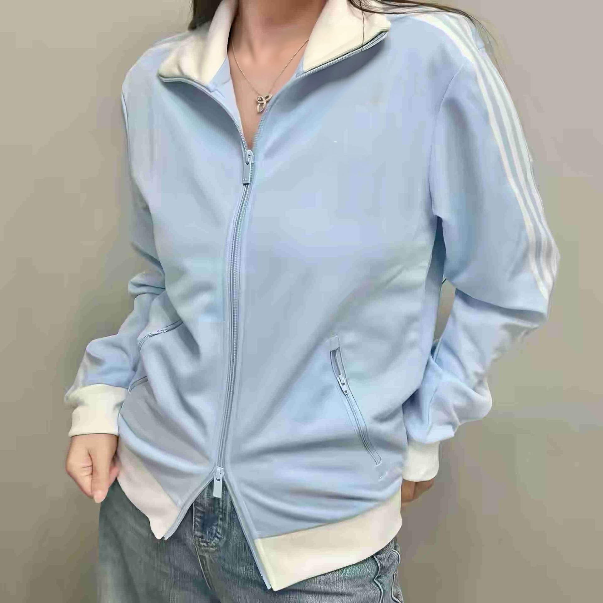 Spring and Autumn Bestseller: Three-leaf milk blue retro slim-fit zip-up Korean-style loose sports jacket with embroidery