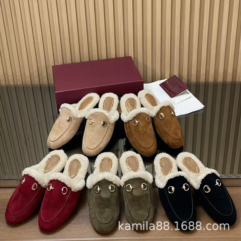 Gucci's 2025 Autumn and Winter New Fashion Semi-Cotton Thick-Soled Comfortable Slippers, a Popular Fashion Item on Xiaohongshu Gucci's 2025 Autumn and Winter New Fashion Semi-Cotton Thick-Soled Comfortable Slippers, a Popular Fashion Item on Xiaohongshu