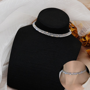 �¿�W�����A�ʯ����朗l���i��朕r�к��s�F��choker���i�Ů