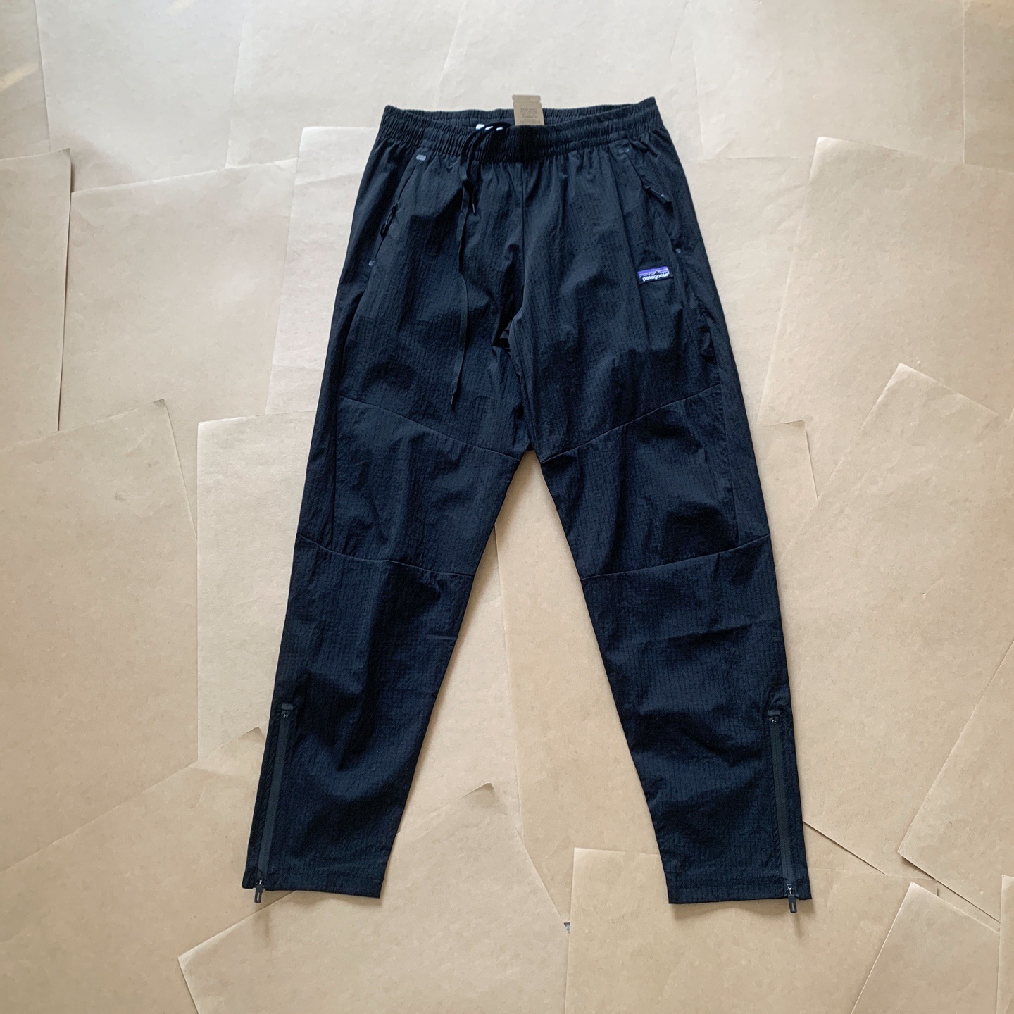 Bata BATA habilidades al aire libre pantalones de secado rápido tijeras corte 25 pantalones deportivos casuales de primavera y verano pantalones con cremallera