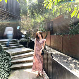 性感气质蝴蝶印花荷叶边连衣裙女2026夏季新款气质群子长裙超好看