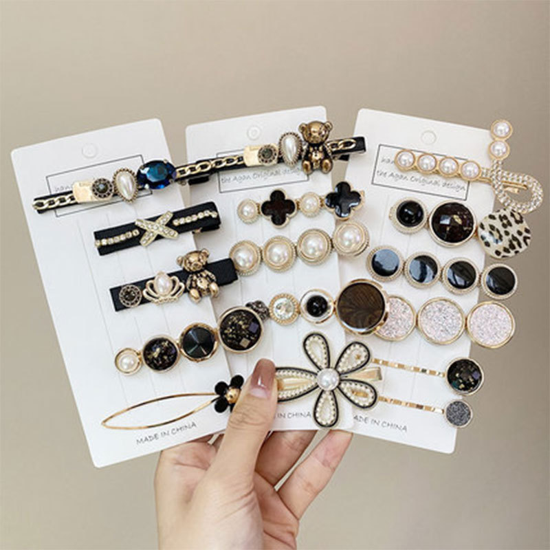 Hair clip for women, side summer ear clip hair accessory, trending 2022 new small and exquisite water drill hair clip, one-piece clip