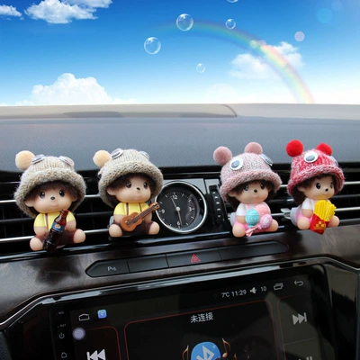 Cute Cartoon Couple Car Accessories Air Outlet Perfume Aromatherapy Car Air Conditioner Fragrance Car Interior Decoration Ornaments for Women