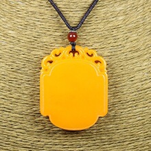 天然黄龙玉外蒙料镂空无事牌玉佩男女精致简约设计黄玉无事牌玉坠