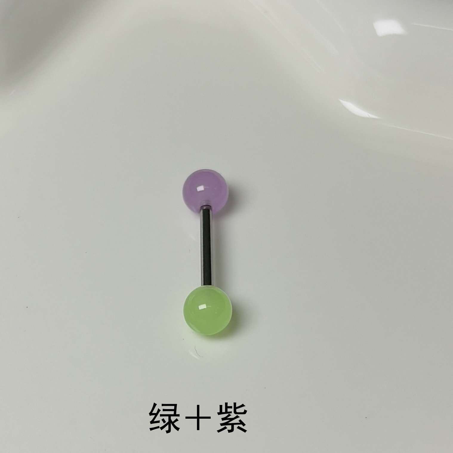 Pointed titanium steel lip stud product view