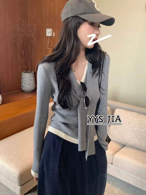 高级感撞色拼接V领针织衫女秋季新款叠穿外搭披肩长袖上衣两件套|undefined