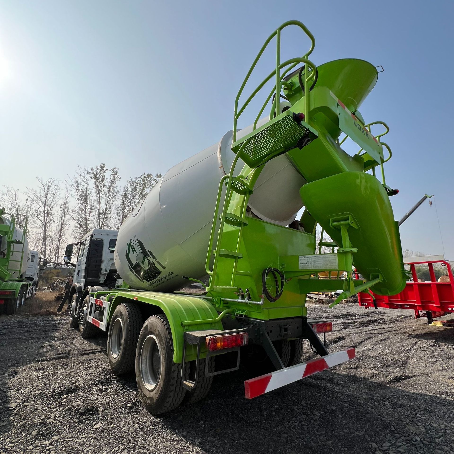 Purchase of self-unloading tow trucks: HOWO front four-wheel rear eight-wheel engineering vehicles, Rongyan Genlyon wide-body models, second-hand market trucks