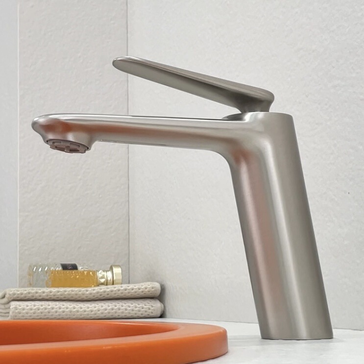 All-Copper Brushed Nickel Faucet for Home, Hotel, Engineering, Bathroom, Vanity, Single-Hole Brushed Rose Gold Faucet