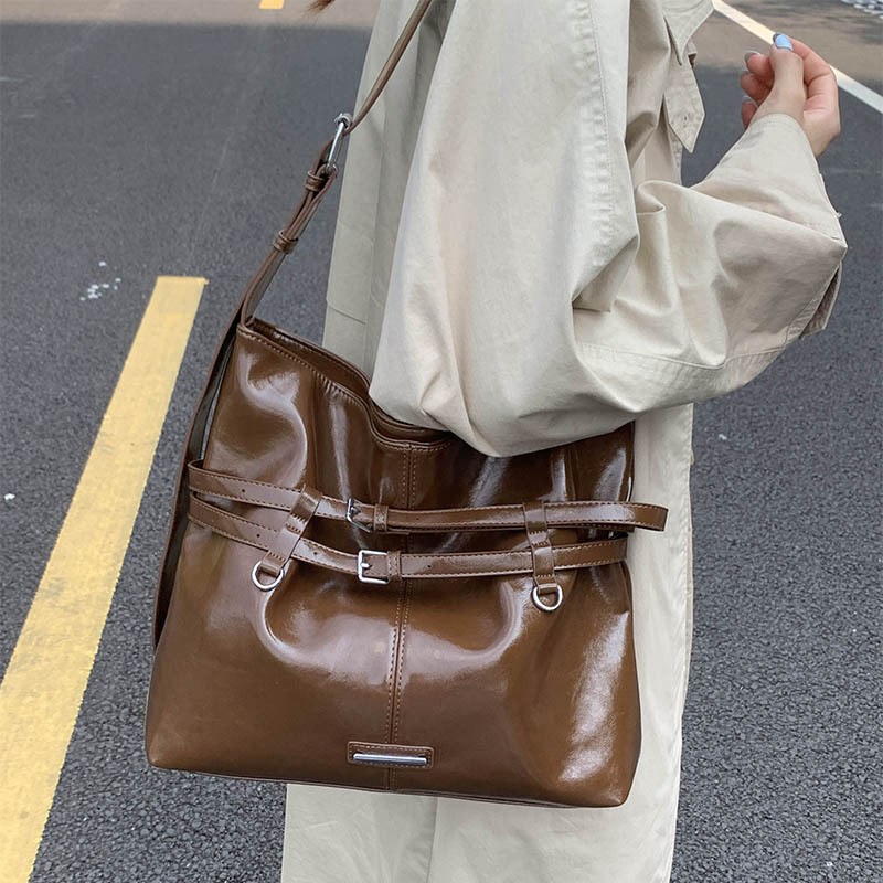 Popular nuevo bolso de hombro de moda, bolso de mujer, bolso de viaje de gran capacidad, bolso de cubo de explosión transfronteriza