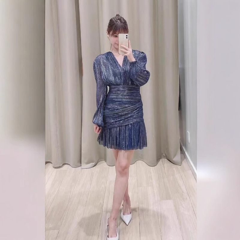 2024 Spring and Summer French Three-Color Glossy Metal Wire Pleated Elegant V Neck Waist-Covering Hip Dress for Women