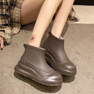 [a generation of hair] Japanese online red rain shoes women's short tube outer wear fashion imitation leather women's rain boots waterproof shoes women